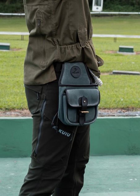 Venatti Signature Pouch